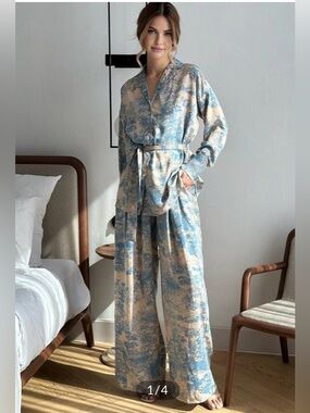 Commense printed tie up pants set